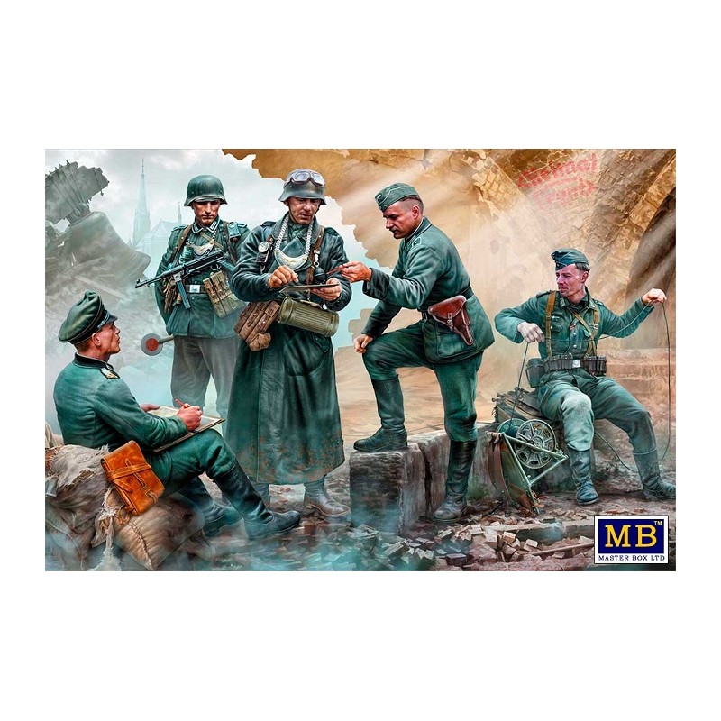 German military men, WWII era 1/35 - Master Box