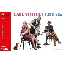 Café Visitors 1/35 - Miniart