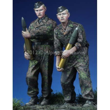 SS Panzer Crew Kursk Set (2 Figures) 1/35